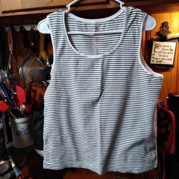 Tank - Picture 2 of 2